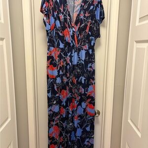 Gilli Full length Flowered dress v-neck cap sleeves